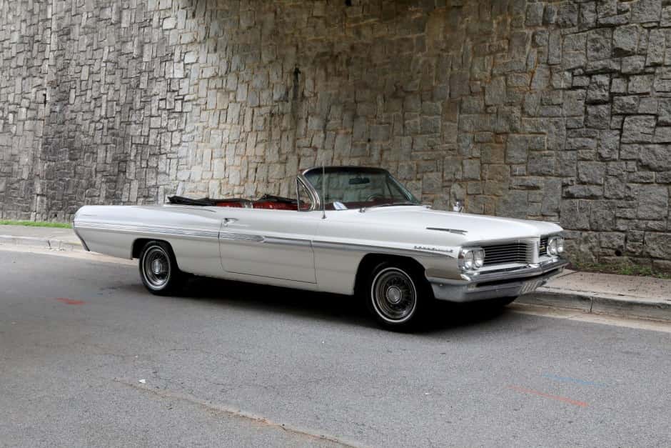 1962 Pontiac Bonneville sold for $38,500