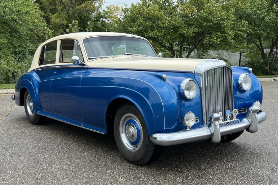 1959 Bentley S-Type sold for $16,500