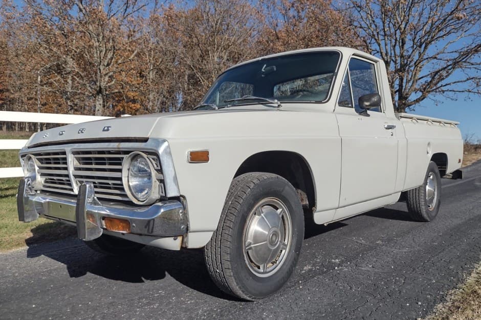 1976 Ford Courier sold for $3,900