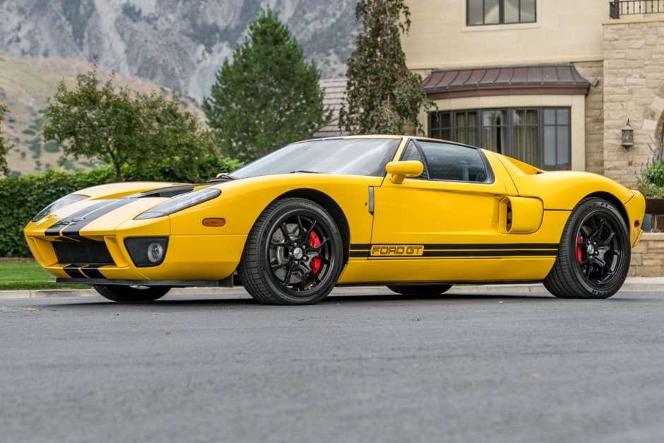 2005 Ford GT 1st Generation sold for $405,000