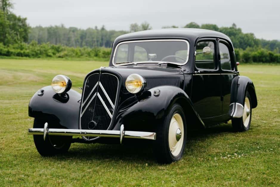 1954 Citroen Traction Avant sold for $23,250