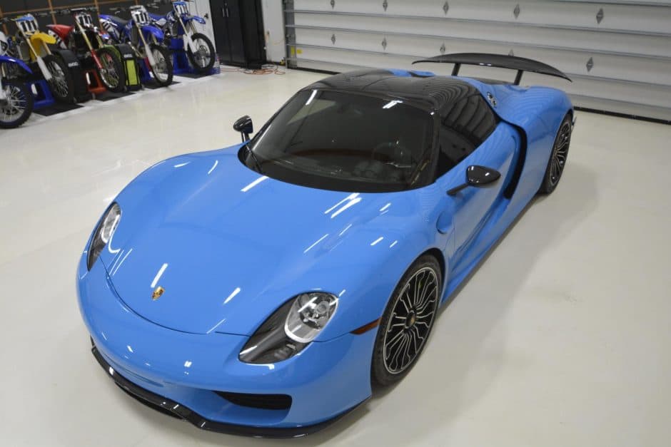 2015 Porsche 918 Spyder sold for $1,851,000