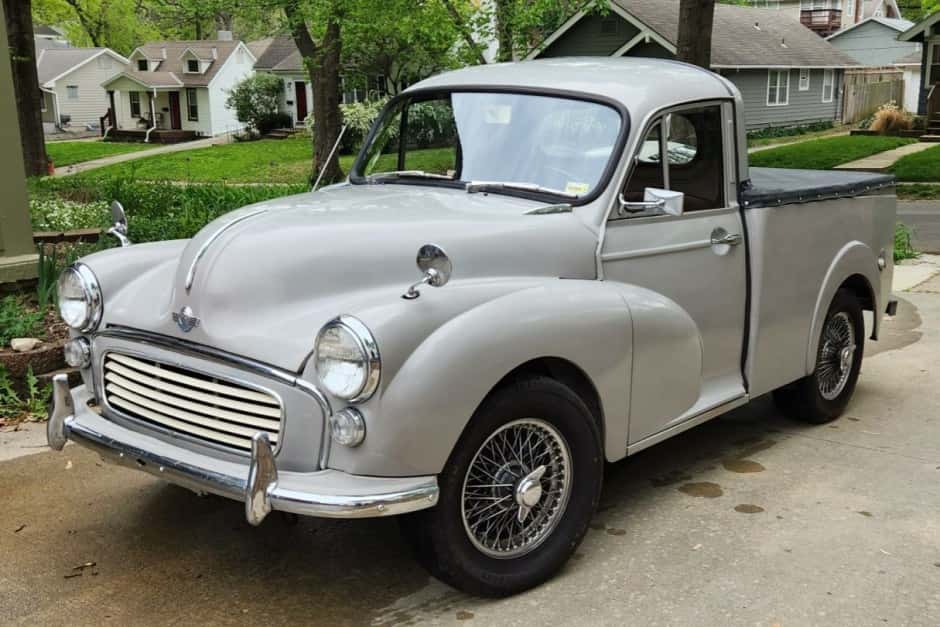 1967 Morris Minor sold for $18,025
