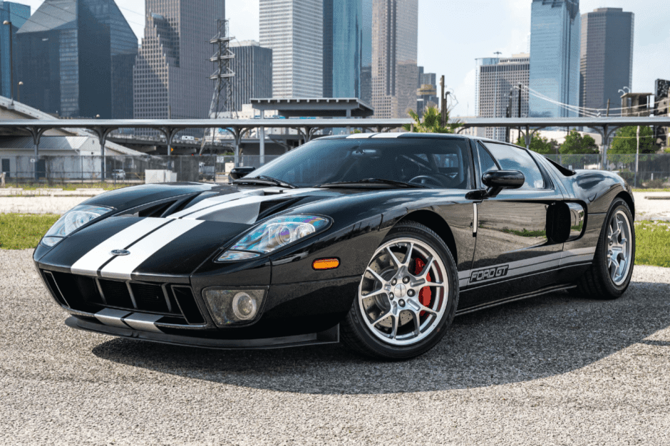 2005 Ford GT 1st Generation sold for $460,000