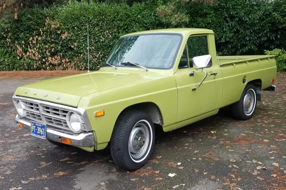 1974 Ford Courier sold for $7,800