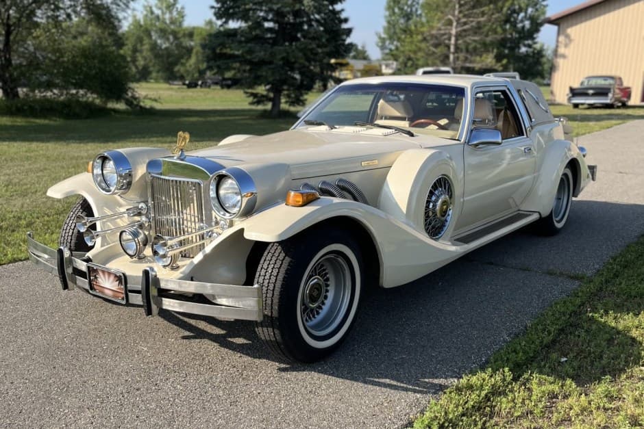 1983 Ford sold for $9,200