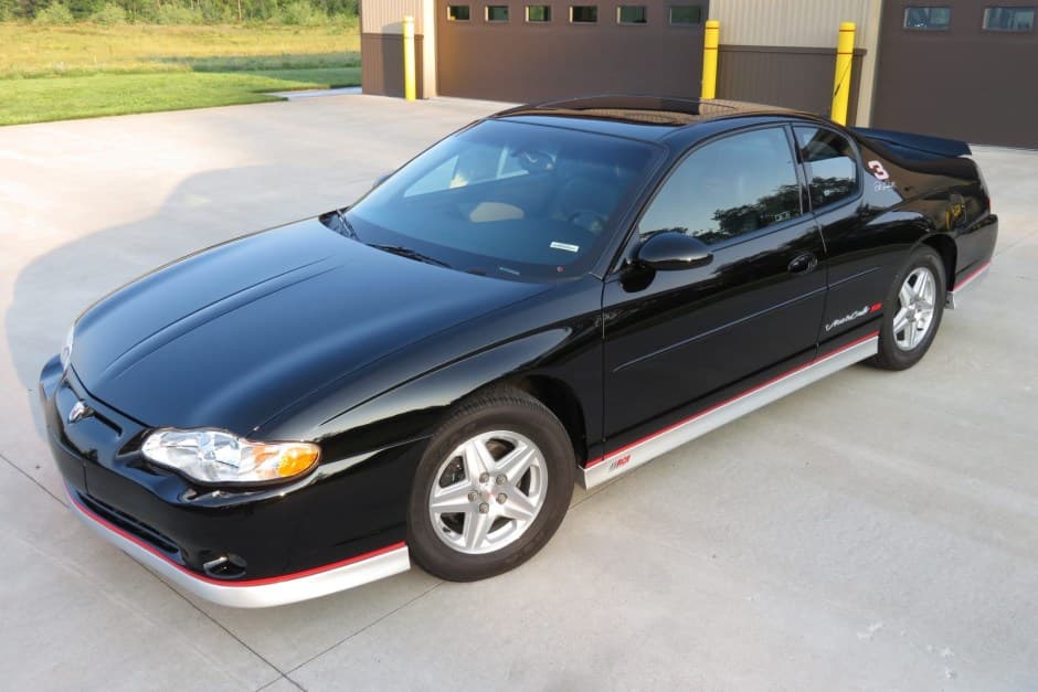 2002 Chevrolet Monte Carlo sold for $22,853
