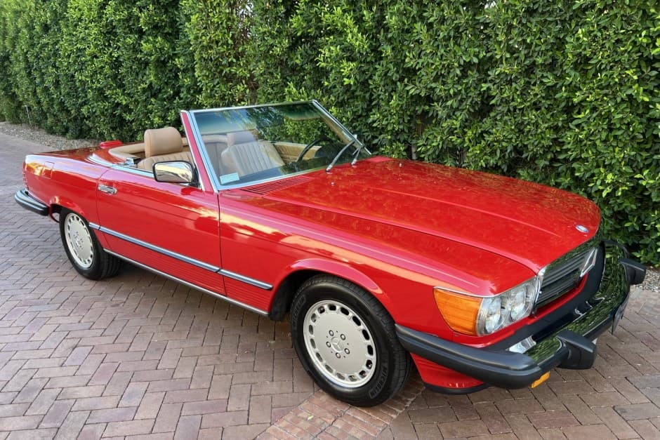 1988 Mercedes-Benz R107 SL sold for $47,000