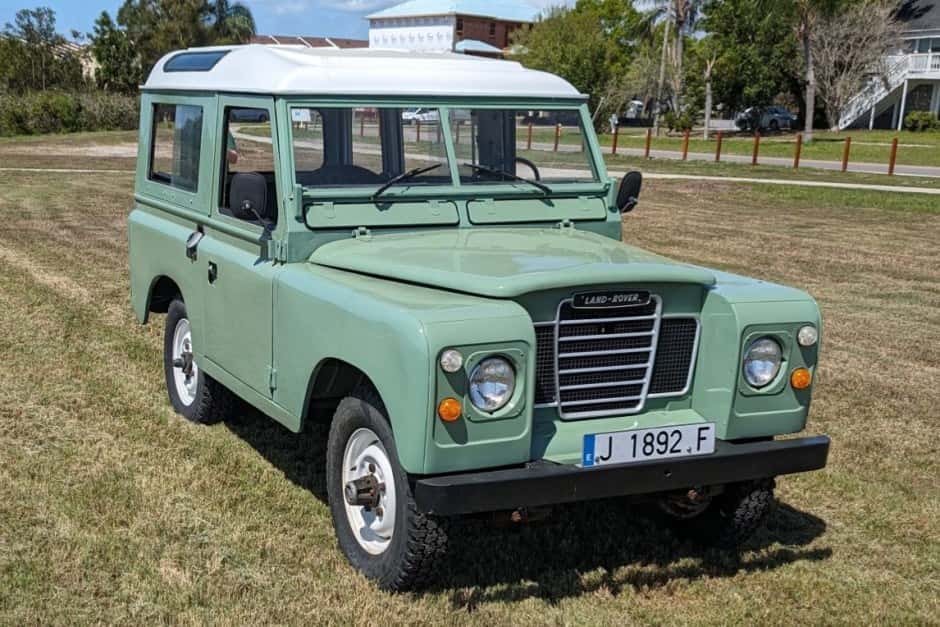 1980 Land Rover Series 88 sold for $18,500