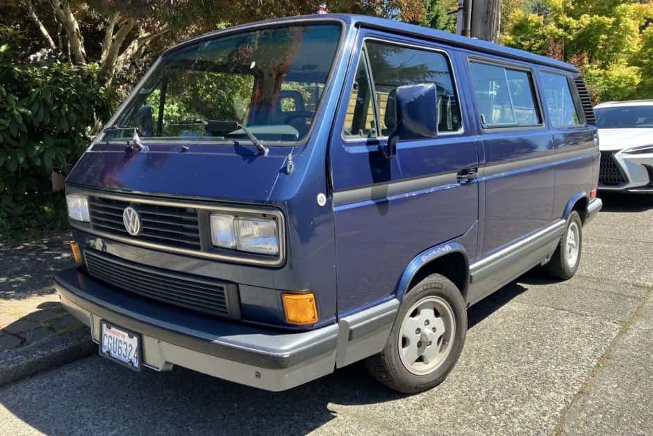 1988 Volkswagen Vanagon sold for $4,450