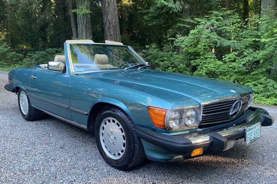 1989 Mercedes-Benz R107 SL sold for $16,000