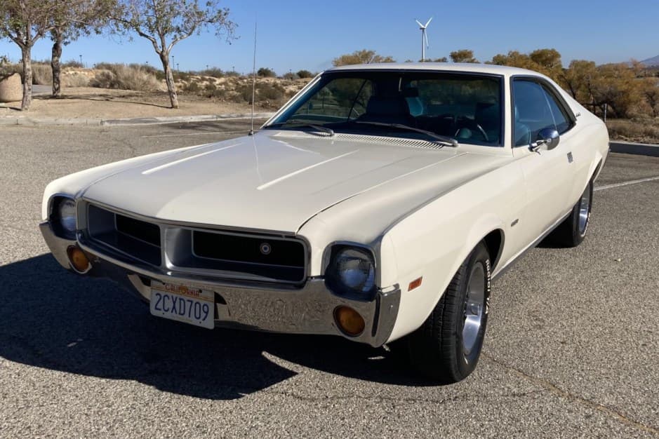 1969 AMC Javelin sold for $13,050