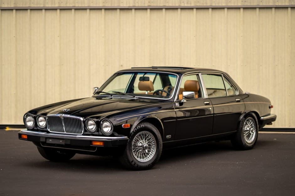 1984 Jaguar XJ Series 3 (1980-1992) sold for $6,300