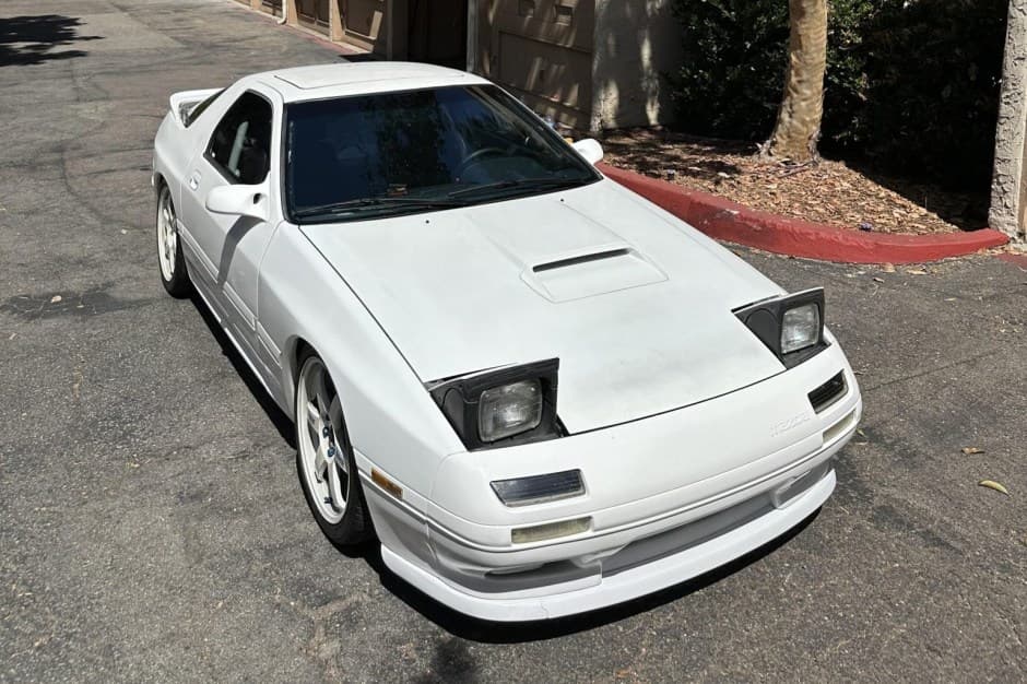 1991 Mazda RX-7 FC sold for $8,300
