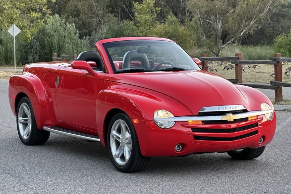 2004 Chevrolet SSR sold for $28,500