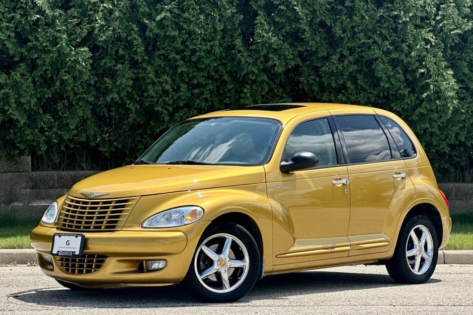2002 Chrysler PT Cruiser sold for $7,700