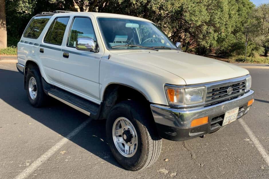 1992 Toyota 4Runner (N120) sold for $5,800