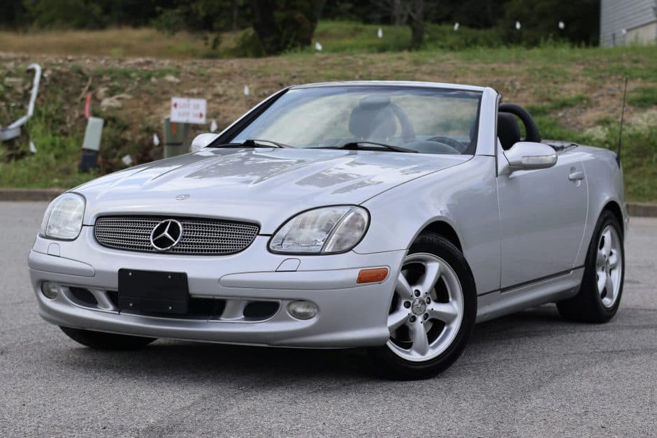 2001 Mercedes-Benz SLK-Class sold for $7,700