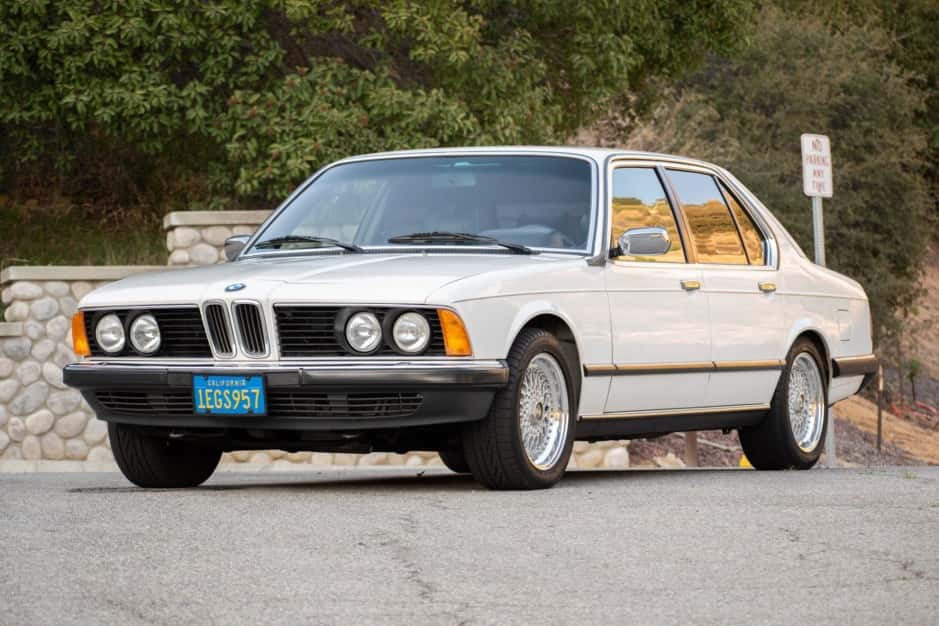 1981 BMW E23 7-Series sold for $18,273