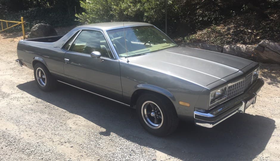 1982 Chevrolet El Camino sold for $11,300