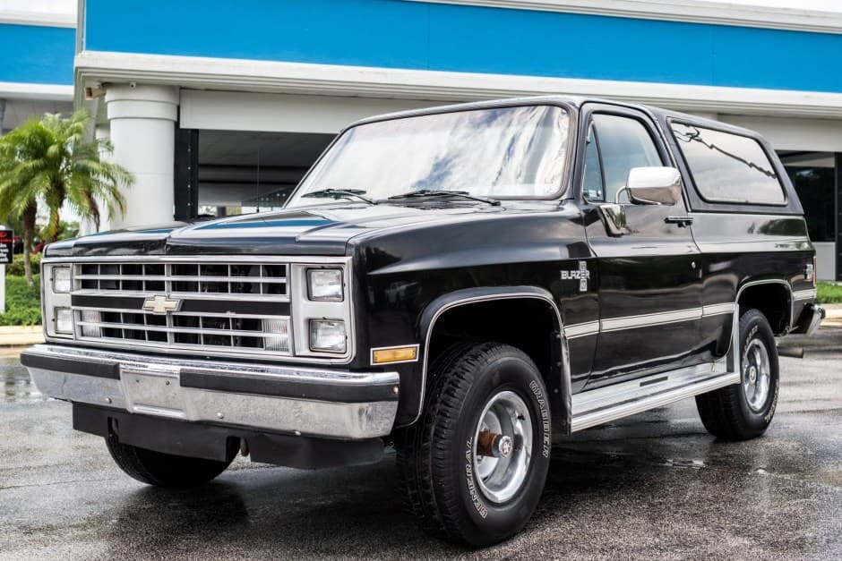 1987 Chevrolet K5 Blazer 1973-1991 sold for $11,500