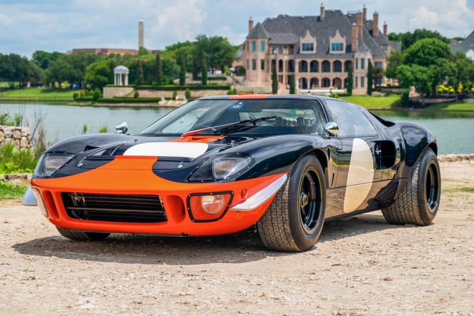 0 Ford GT40 Replica sold for $161,000