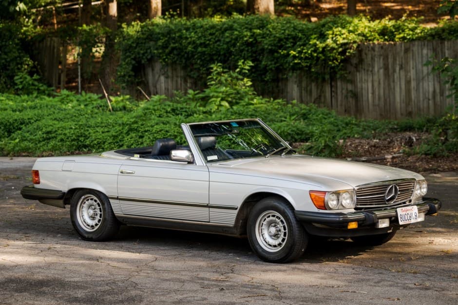 1984 Mercedes-Benz R107 SL sold for $10,000