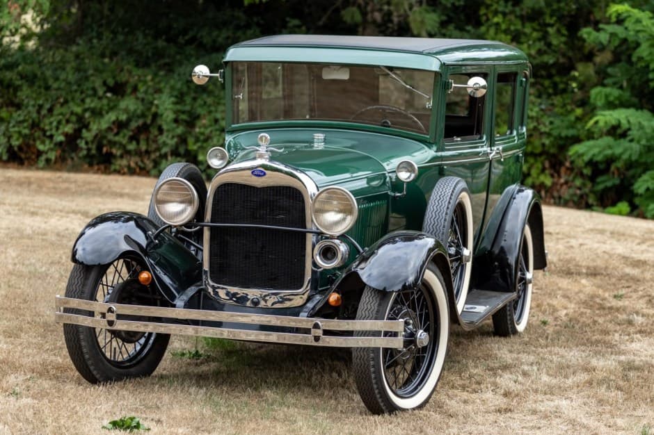 1929 Ford sold for $13,750