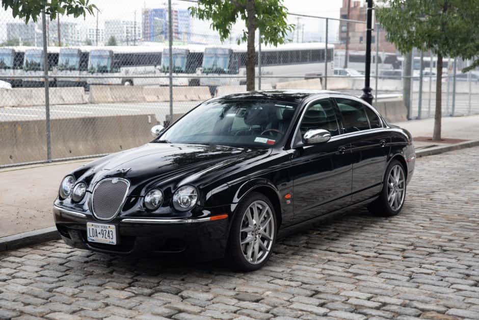 2007 Jaguar S-Type (1999-2007) sold for $12,250