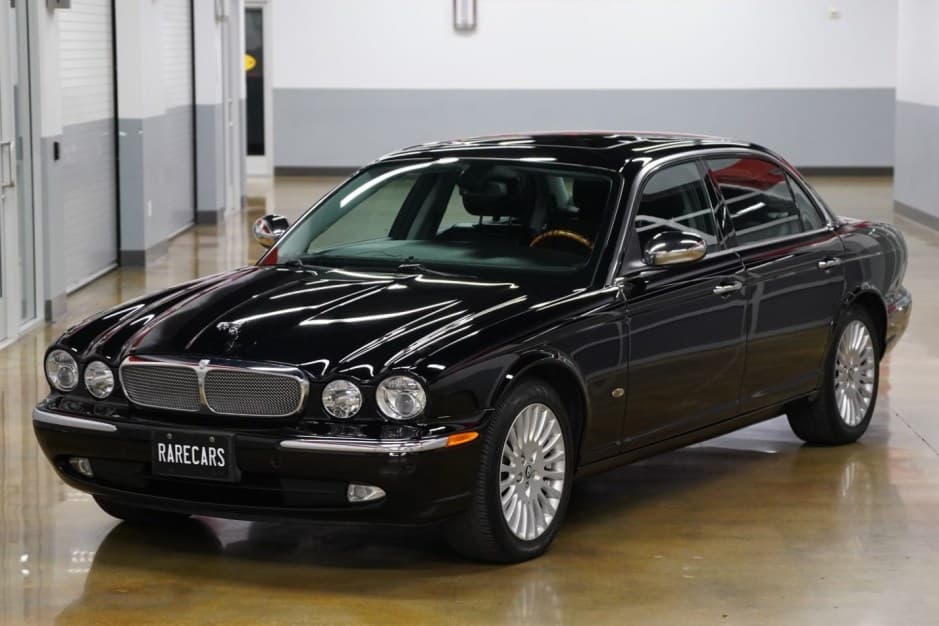 2007 Jaguar X350/X356/X358 XJ (2004-2009) sold for $15,000