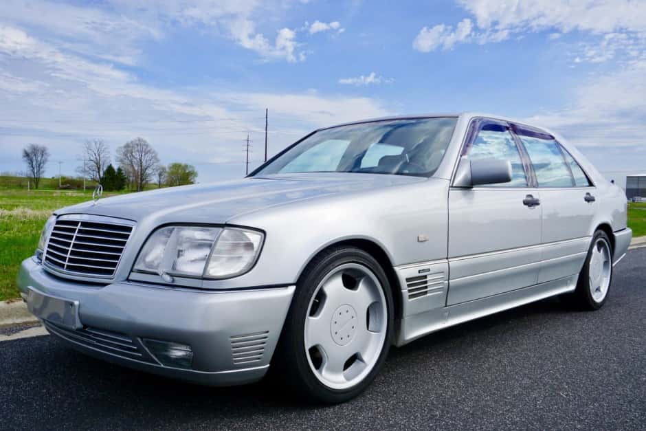 1992 Mercedes-Benz W140 S-Class sold for $12,000