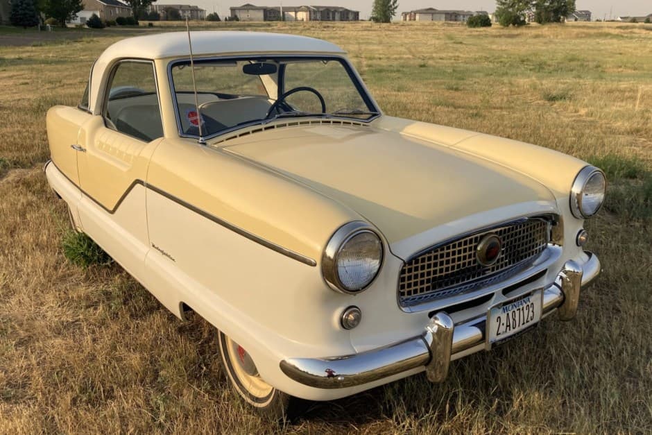 1958 Nash Metropolitan sold for $9,453