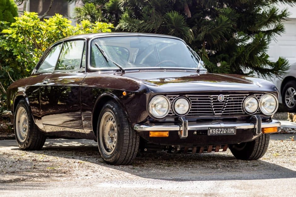 1975 Alfa Romeo 105/115 Series Coupe sold for $46,000