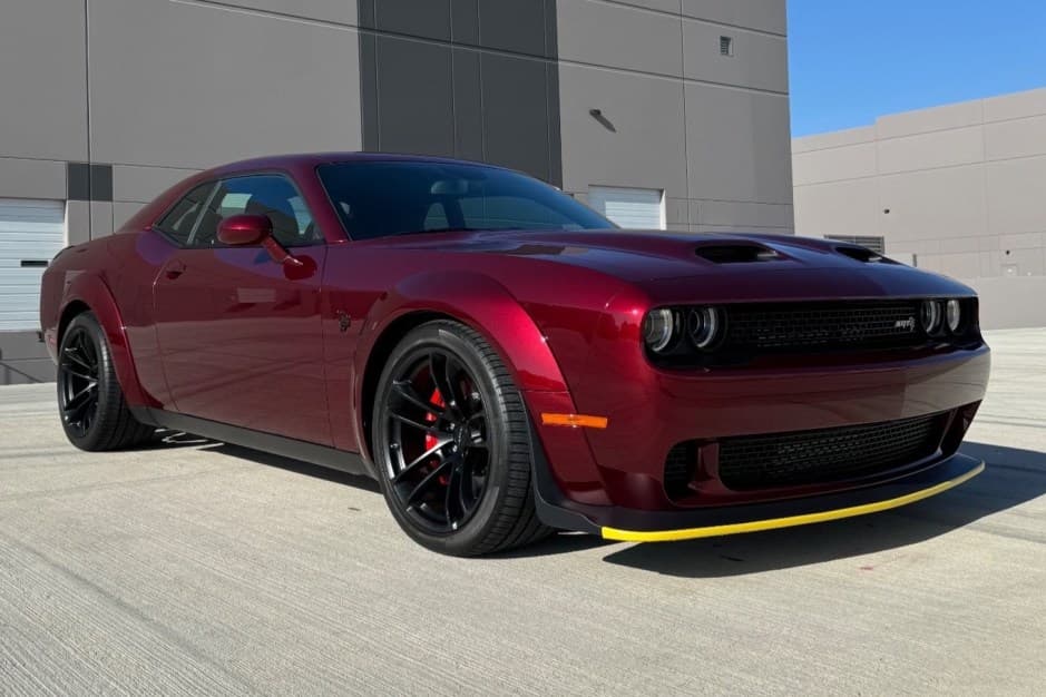 2020 Dodge Challenger SRT Hellcat sold for $76,500