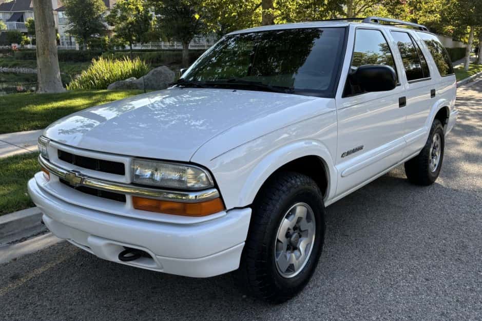 2004 Chevrolet Blazer 1995-2004 sold for $16,250