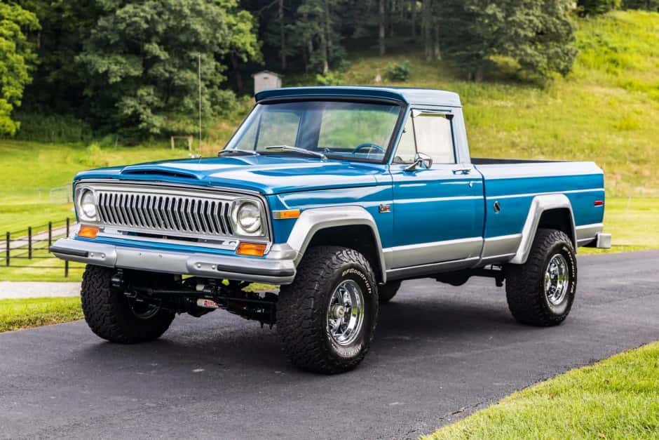 1975 Jeep Pickup sold for $28,000