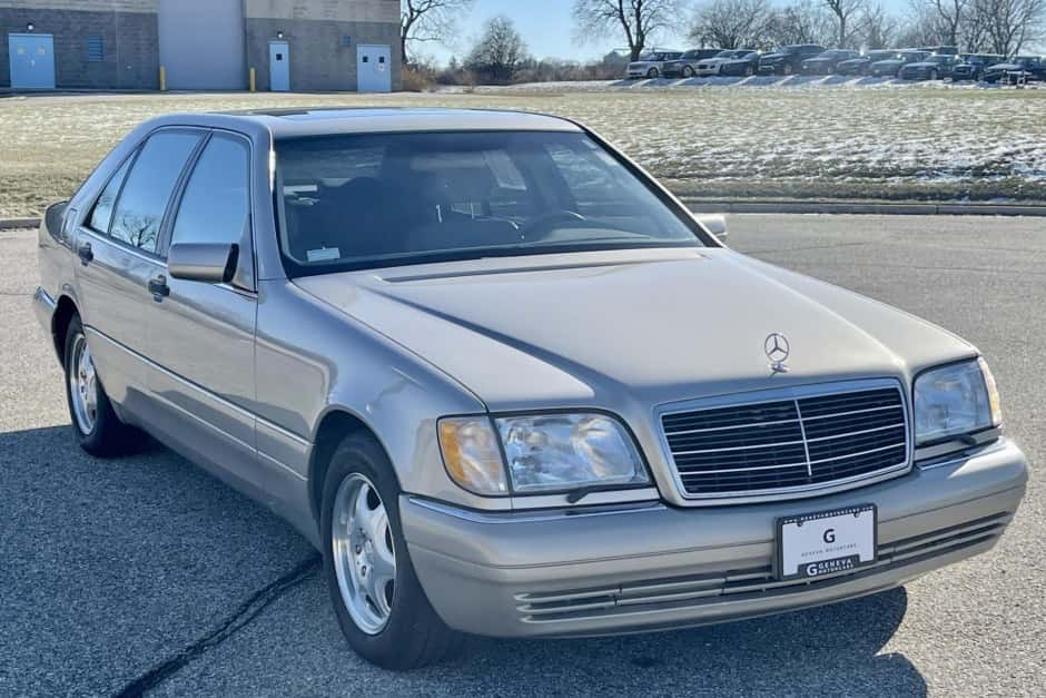 1998 Mercedes-Benz W140 S-Class sold for $10,250