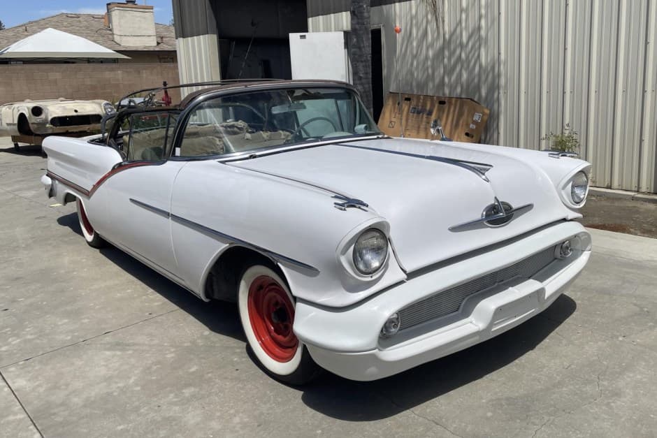 1957 Oldsmobile 98 sold for $6,800