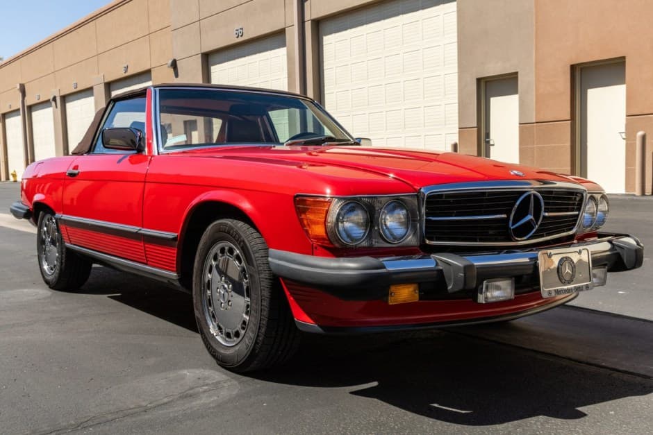 1989 Mercedes-Benz R107 SL sold for $28,000
