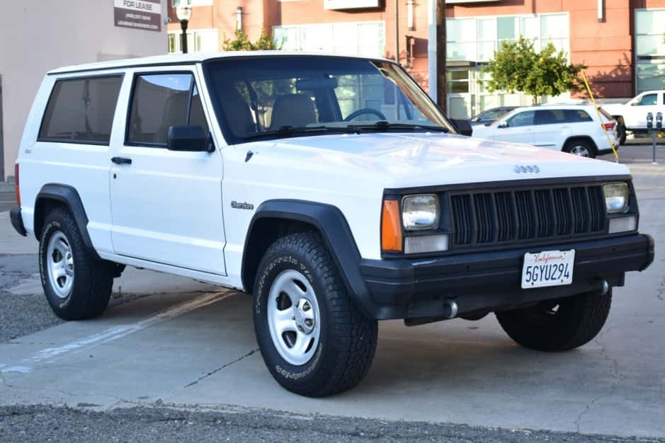 1995 Jeep XJ Cherokee sold for $10,000