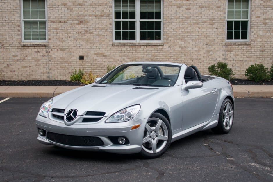 2007 Mercedes-Benz SLK-Class sold for $18,777