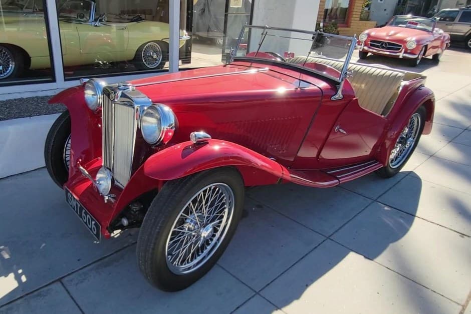1949 MG TC sold for $28,000