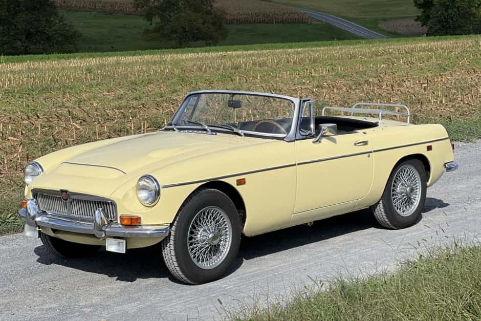 1969 MG MGC sold for $23,500