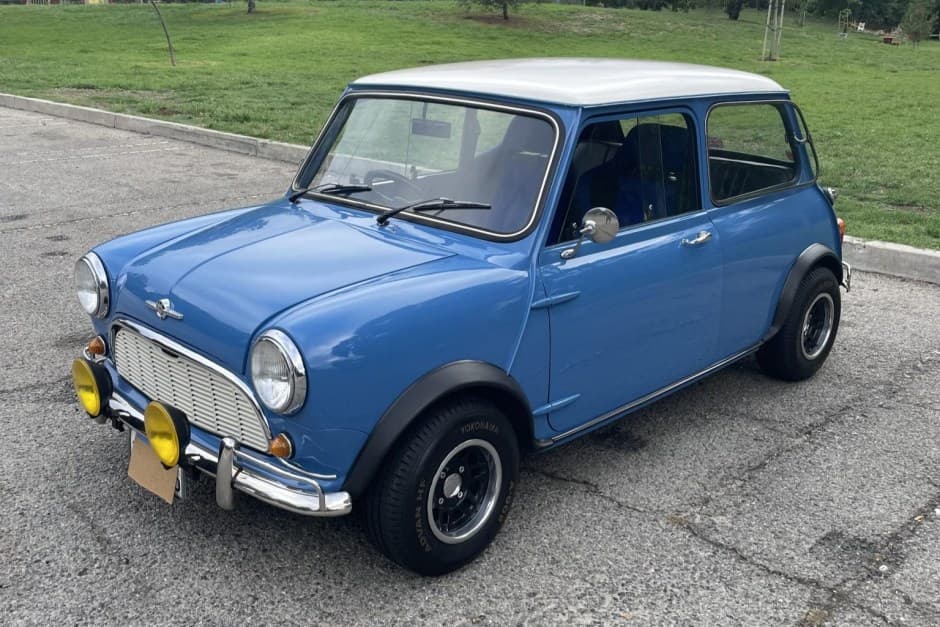 1970 Mini Mk III-Mk V sold for $15,100