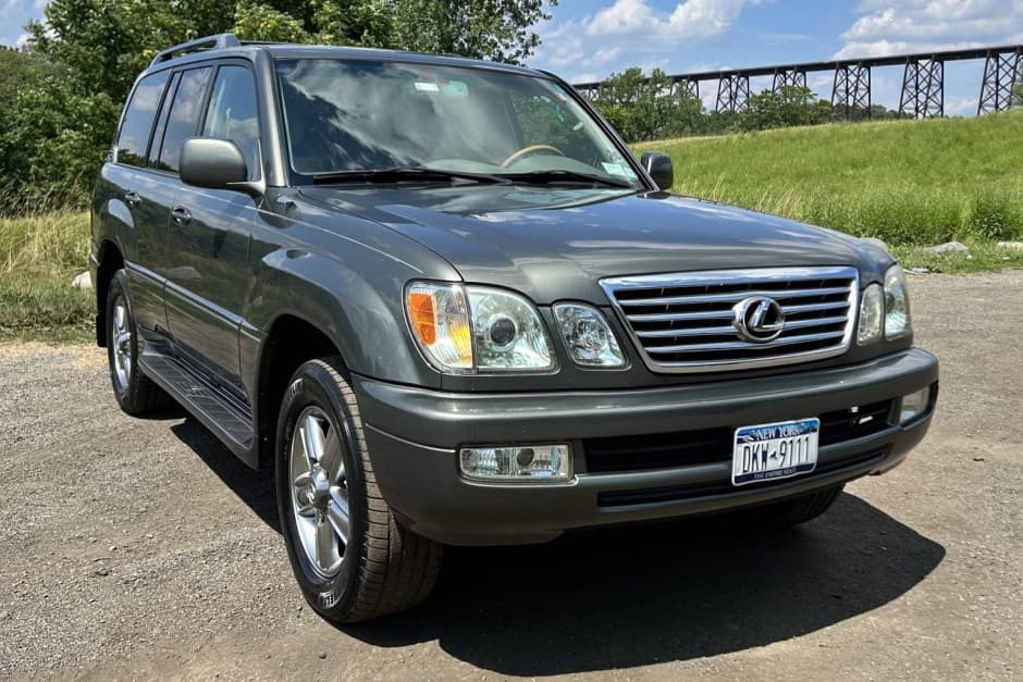 2006 Lexus LX470 sold for $25,250