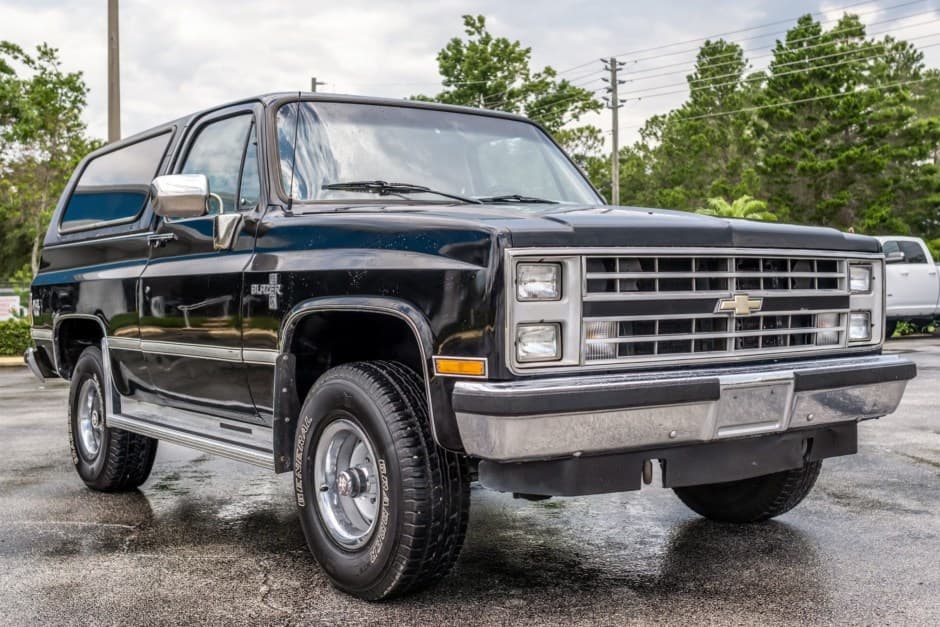 1987 Chevrolet K5 Blazer 1973-1991 sold for $14,000
