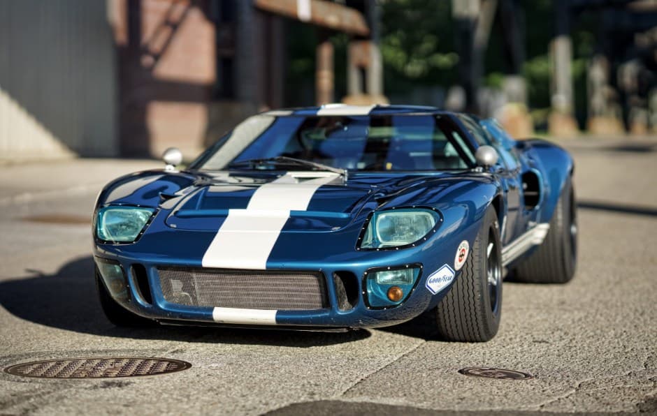 0 Ford GT40 Replica sold for $94,000