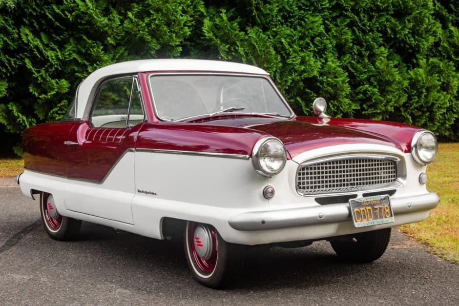 1960 Nash Metropolitan sold for $9,200