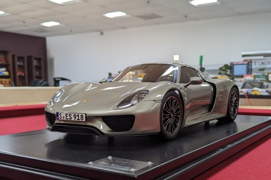 0 Porsche 918 Spyder sold for $7,450