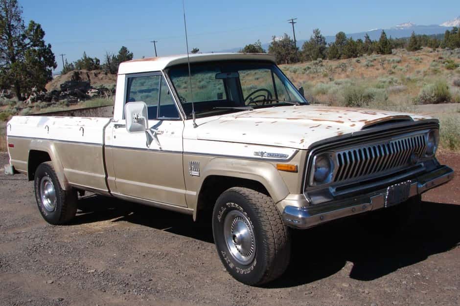 1972 Jeep Pickup sold for $4,200